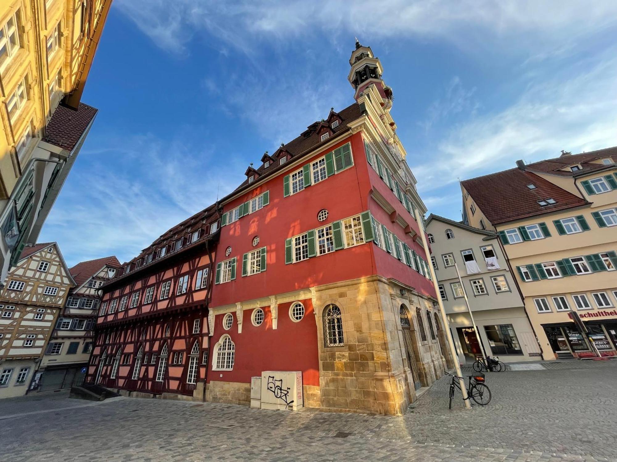 Secondhome Stuttgart - Moderne Grosse Wohnungen Nahe Der Hist Altstadt Von Esslingen An - Versch Groessen 8 - 11 - 19 Betten Esslingen am Neckar Exterior foto