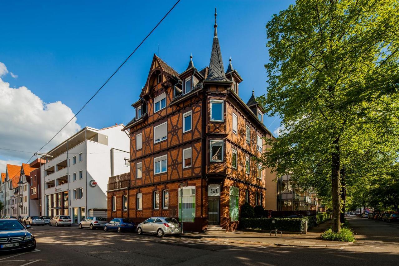 Secondhome Stuttgart - Moderne Grosse Wohnungen Nahe Der Hist Altstadt Von Esslingen An - Versch Groessen 8 - 11 - 19 Betten Esslingen am Neckar Exterior foto